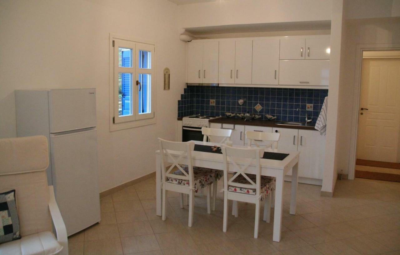 Gabriela Apartment Rogon